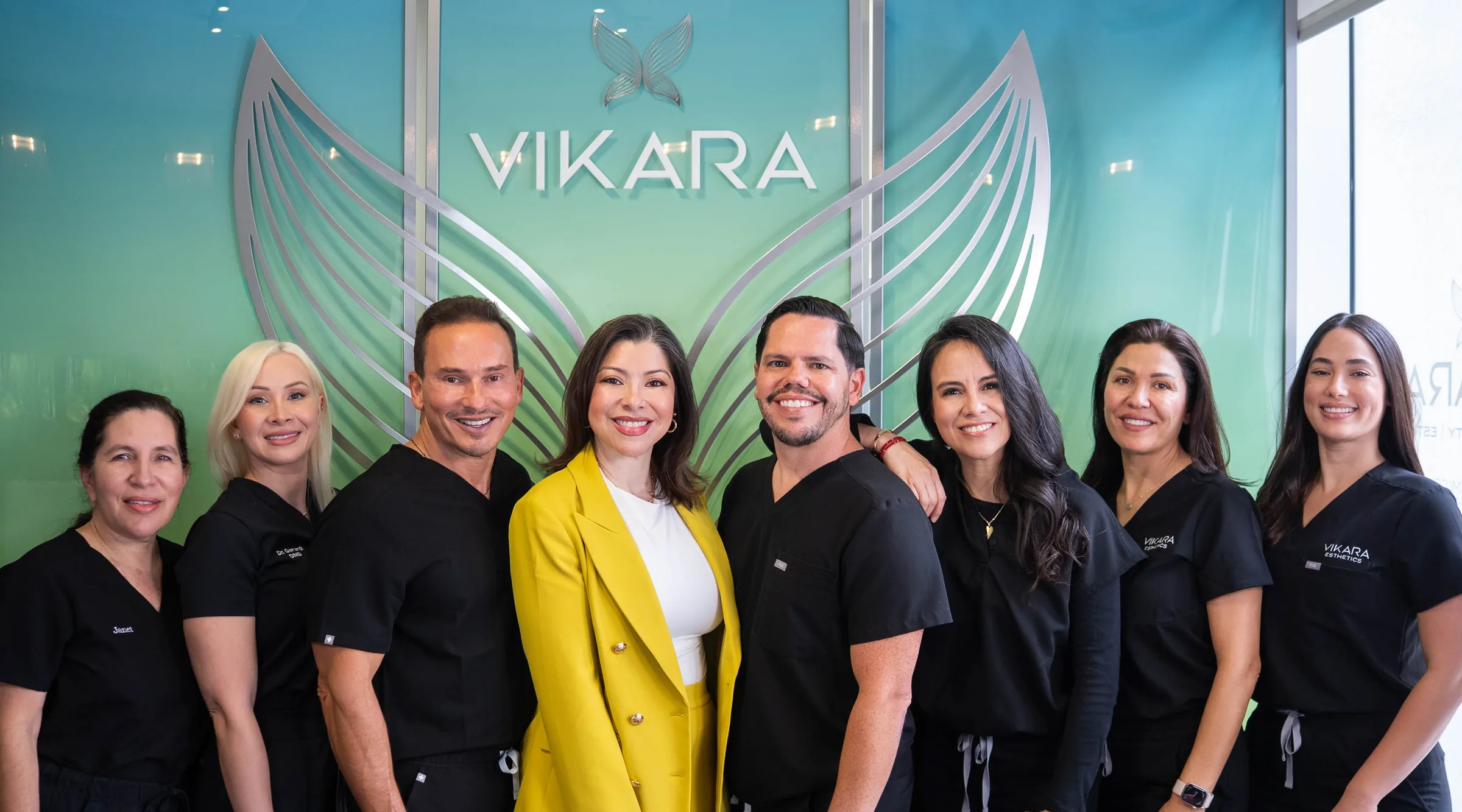 The VIKARA team together at the Miami practice